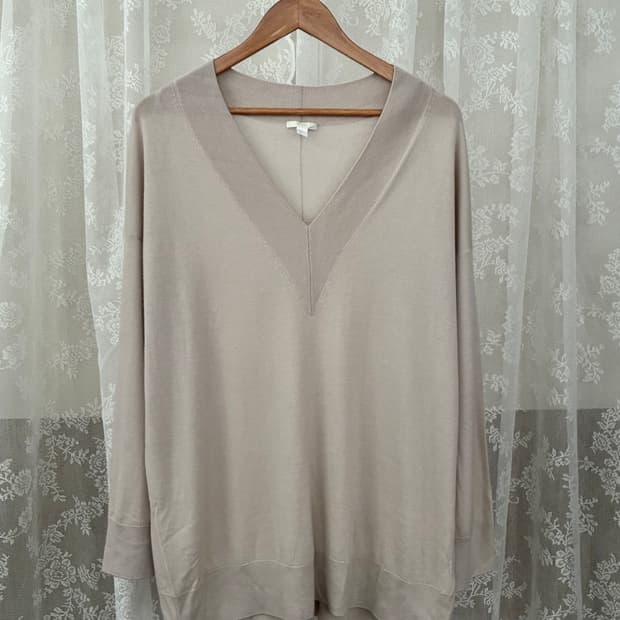 M) 코스 COS 캐시미어 100 브이넥 니트 베이