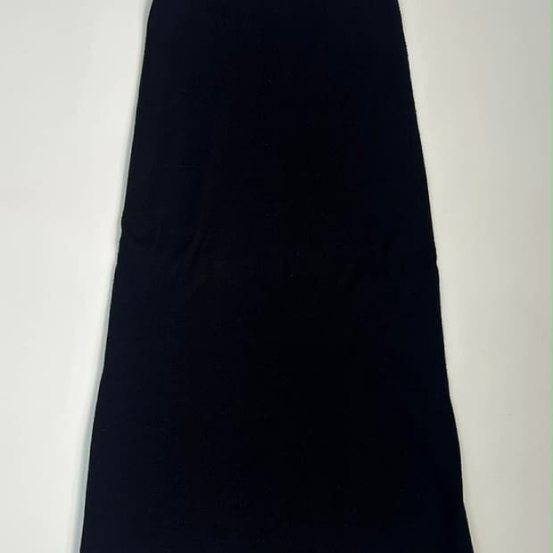 미샤 20년 신형 울 니트 펄 미디 스커트