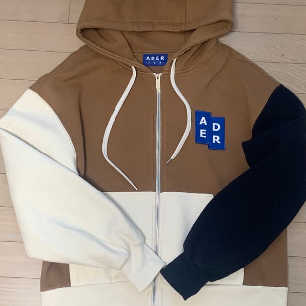 아더에러 후드집업 사이즈 3