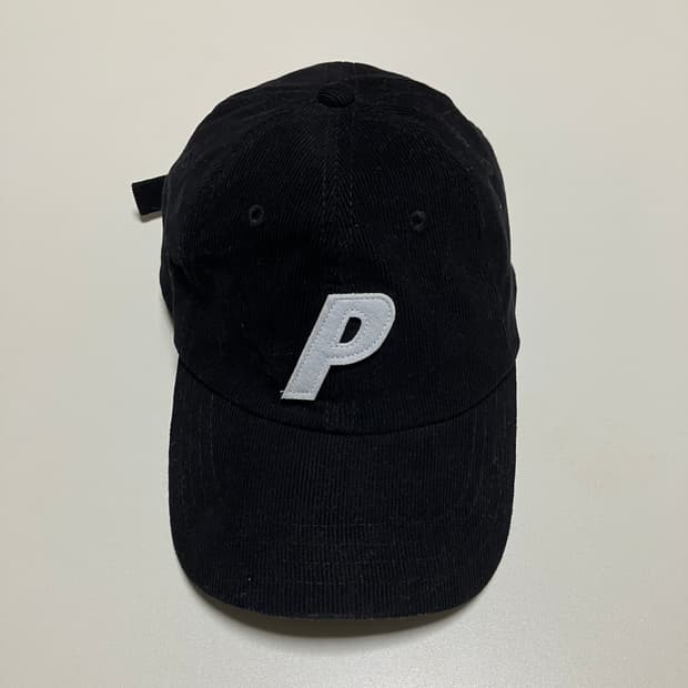 PALACE 팔라스 코듀로이 볼캡 모자 Black