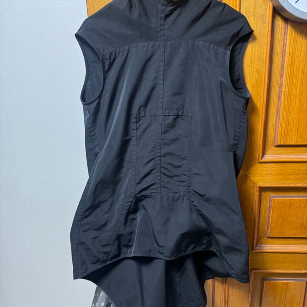 릭오웬스 18ss 다크쉐도우 여성 슬리브리스 드레이프