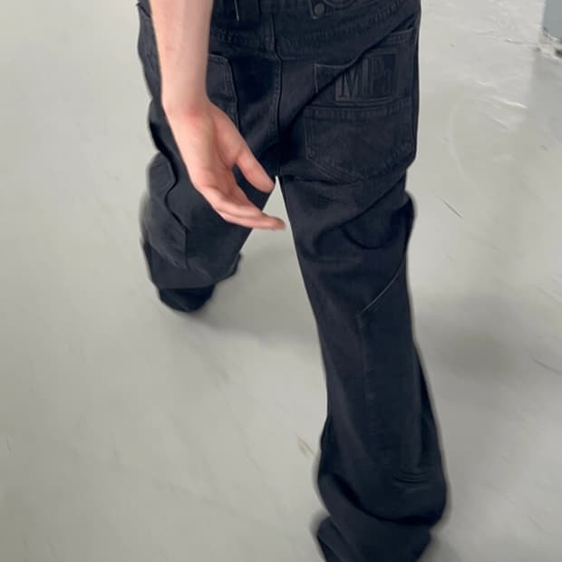 CALF POCKET PANTS (BLACK)