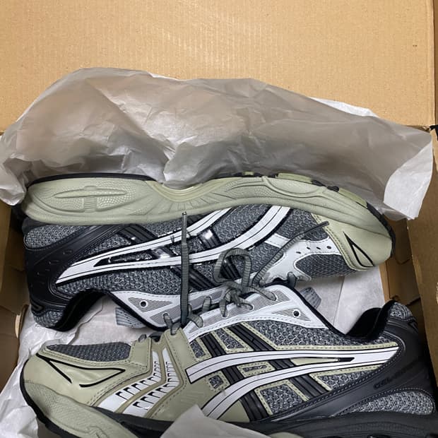 275 아식스 키코 젤카야노14 피드몬트 그레이