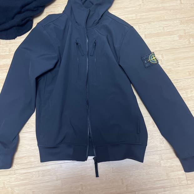 스톤 아일랜드 소프트쉘