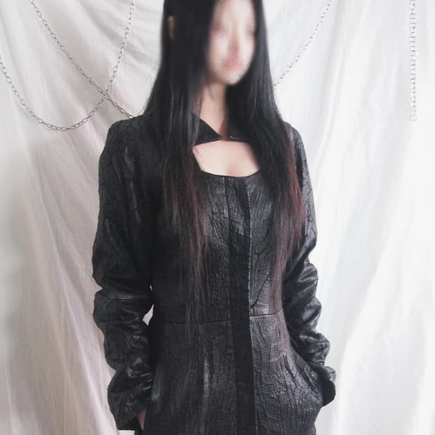 HAUTE 크랙레더 램스킨 아티저널 롱코트