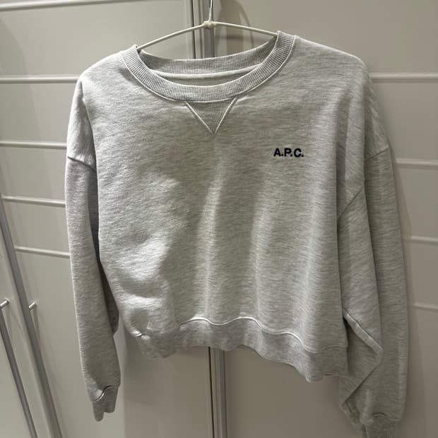 아페쎄 크롭 맨투맨