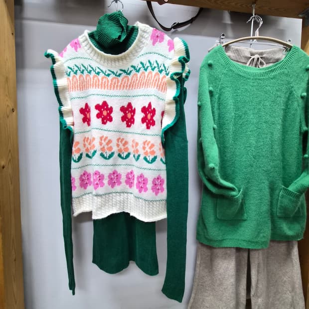 프릴 니트베스트