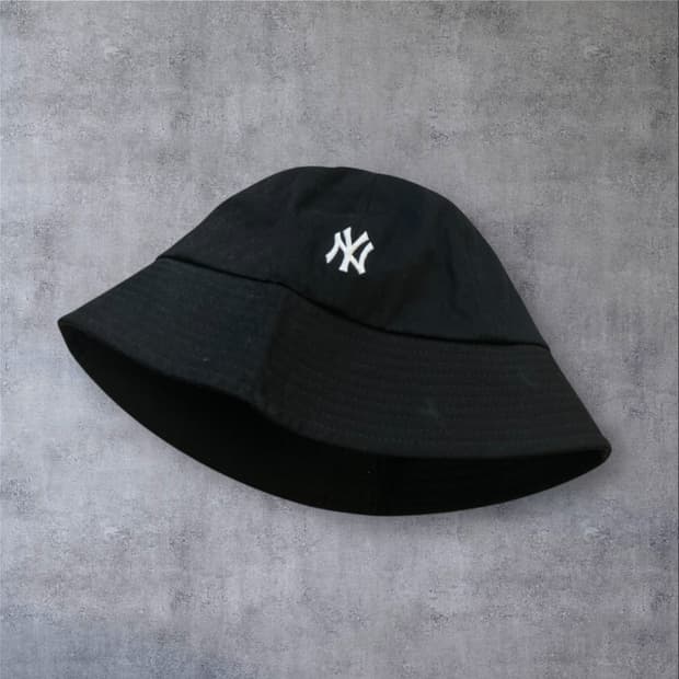 MLB 블랙 컬러 뉴욕양키스 로고 버킷햇
