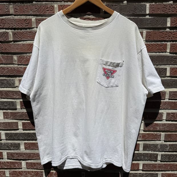 Bucks Cigarettes 90s 빈티지 포켓 티셔츠