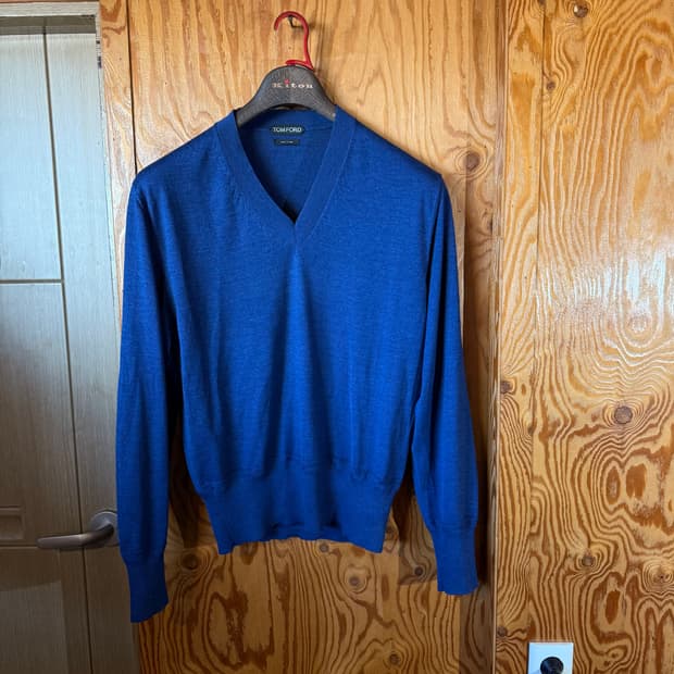 톰포드 울 실크 니트 판매 합니다.