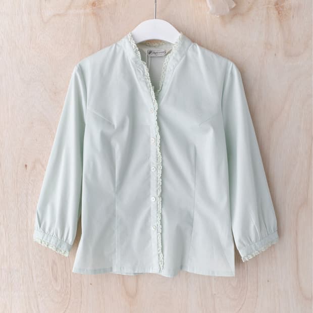 frill shirt