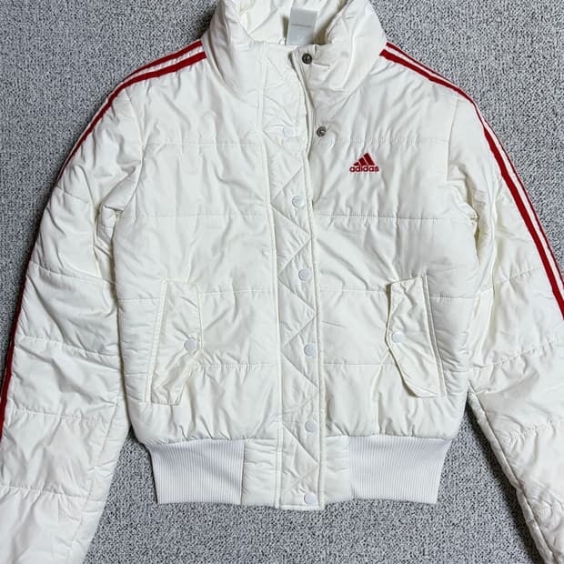 아디다스 화이트 크롭 경량 솜 패딩
