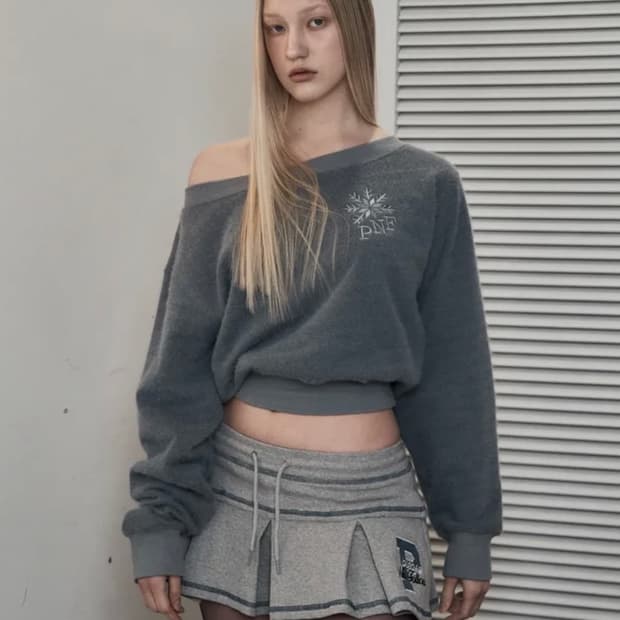 플리즈노팔로우 Sue Off - Shoulder Sweatshirt