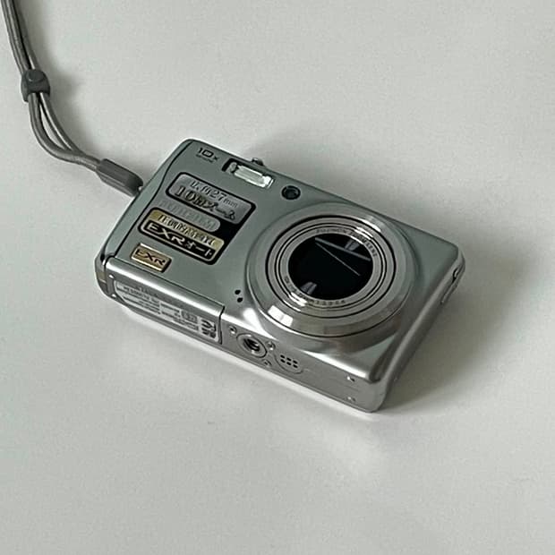 [바로 사용] 후지필름 파인픽스 F70EXR 실버 디카