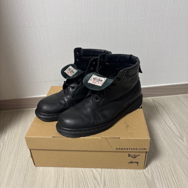 스투시 닥터마틴 939 블랙