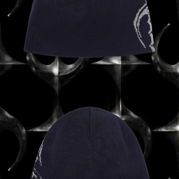 떠그클럽 아이언 스피어 핀 비니 네이비