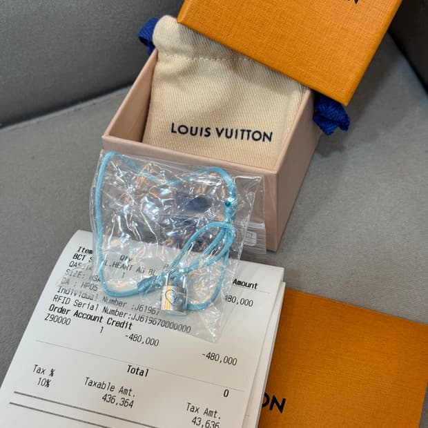 백화점판 새상품급 루이비통 팔찌 