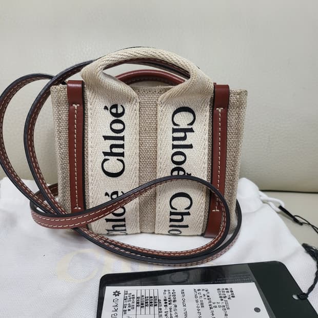 끌로에 우디 나노백 정품