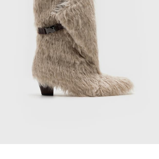 (새상품)피에톤 KETA _beige fur (240)