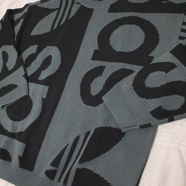 아디다스 로고 오버핏 니트