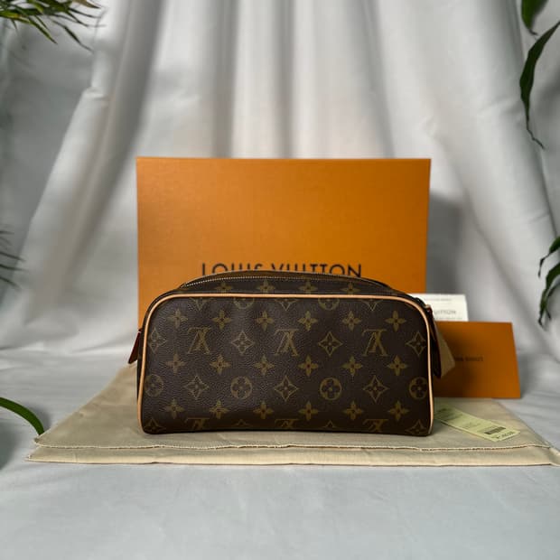 [정품]루이비통 모노그램 돕키트