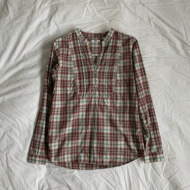 UNIQLO 체리민트 셔츠