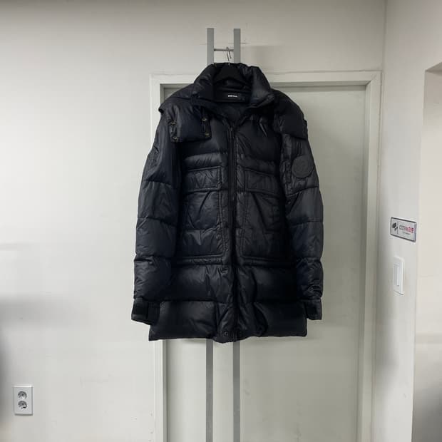 디젤 블랙 패딩 90