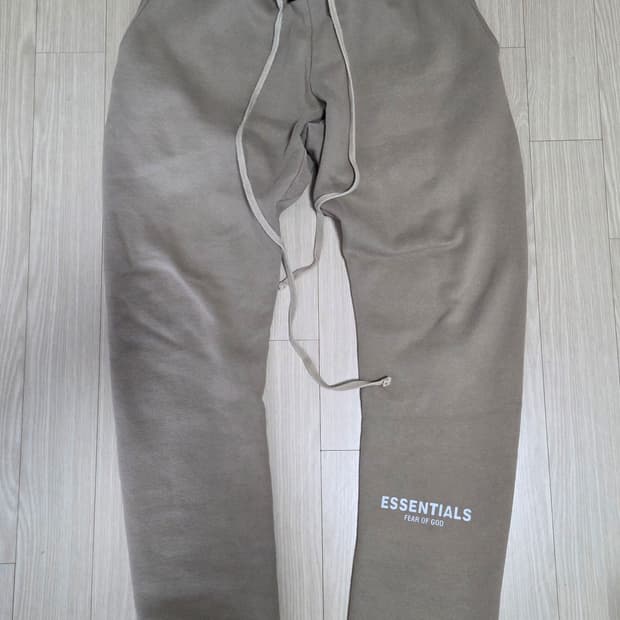 피오갓에센셜 스웻 조거팬츠
