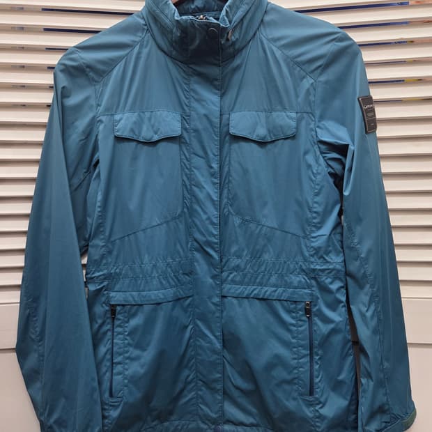 디스커버리 바람막이 자켓