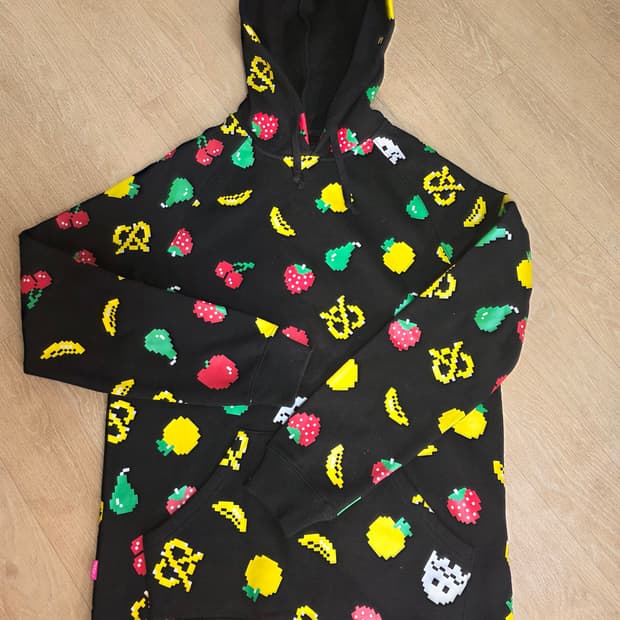 [미사용] MISHKA 미쉬카 픽셀 패턴 프린팅 후드티 S