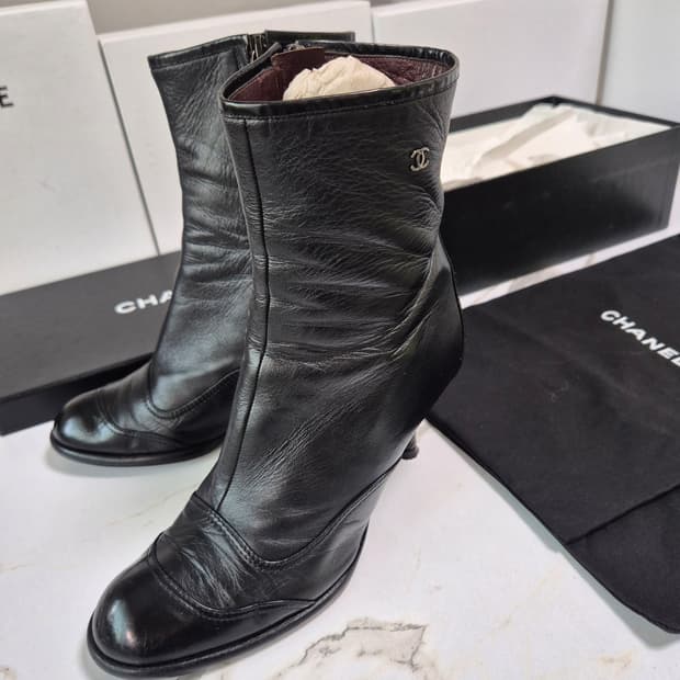 (정품) 샤넬 CC 로고 여성 앵클부츠 38