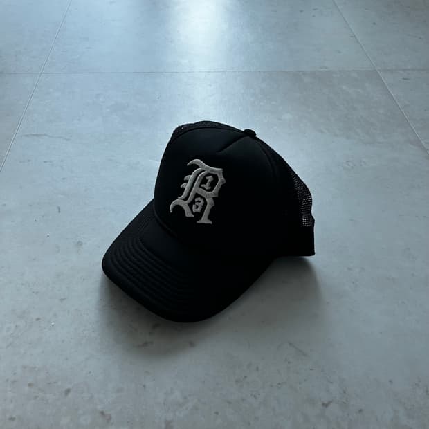 R13 trucker mesh cap