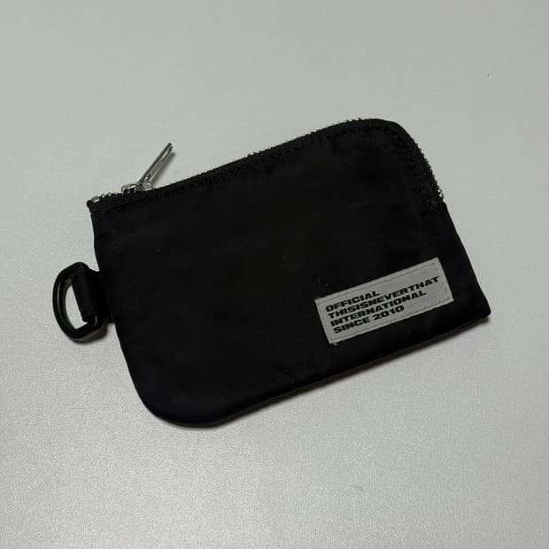 디스이즈네버댓 Zip Wallet Black