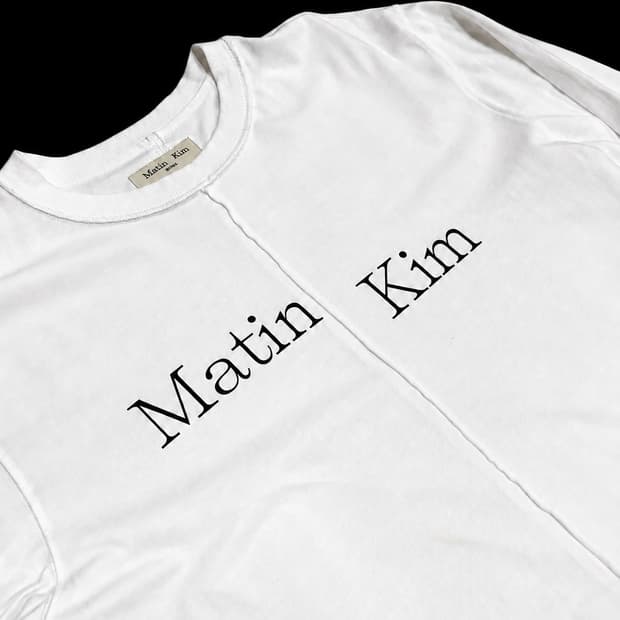 Matin Kim 롱슬리브 절개 비대칭 디테일 화이트