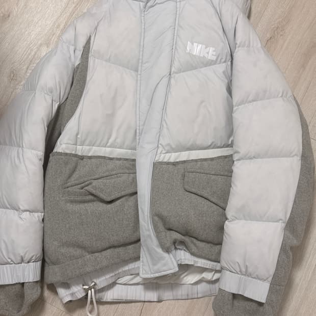 나이키 사카이 패딩 M