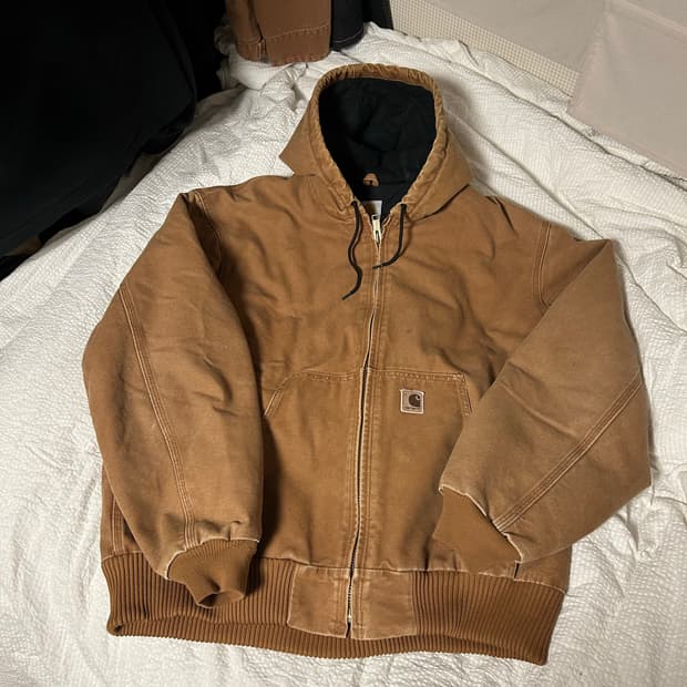 칼하트 액티브 자켓 판매!