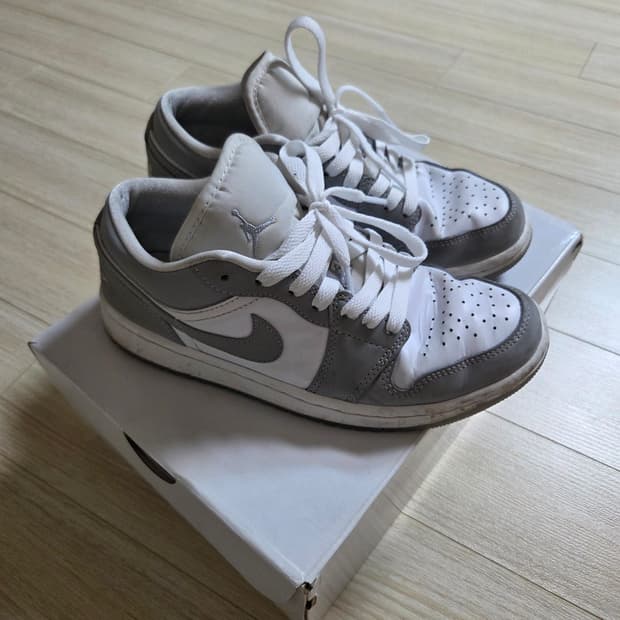 조던1로우 울프그레이 235