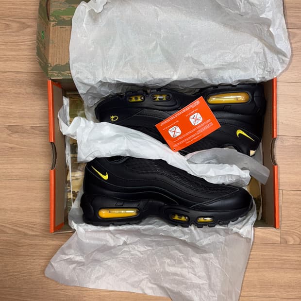 나이키 코르테이즈 블랙앤투어 255 새상품