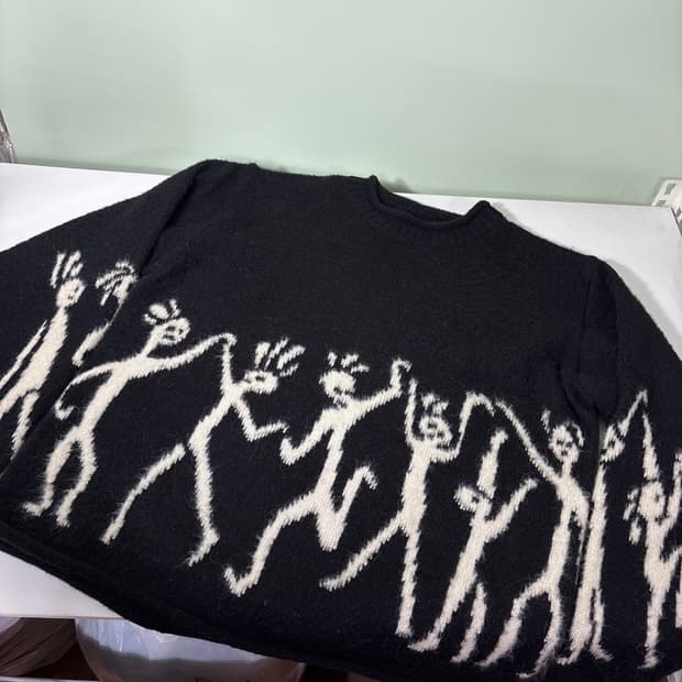 1 M 써넥트 블랙 루즈핏 알파카혼방 크루넥 스크림니트