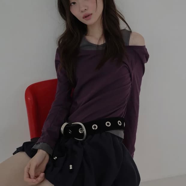 마가린핑거스 LAYERED CUTOUT T-SHIRT 레이어드 오프숄더