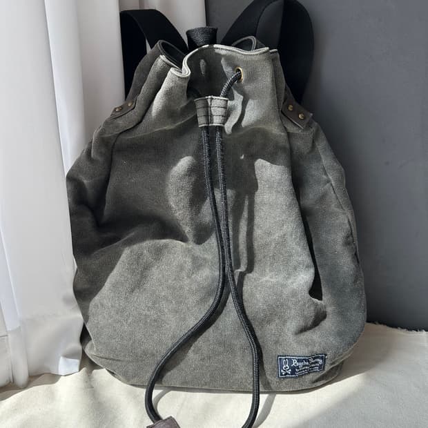 사이코 버니 Psycho Bunny 드로우스트링 캔버스 백팩 그레이