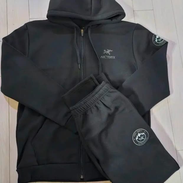 아크테릭스 블랙 기모트레이닝 세트