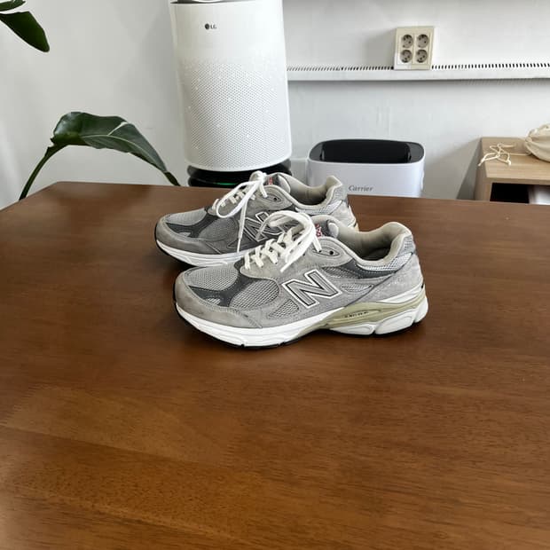 뉴발란스 990 v3 usa 240mm