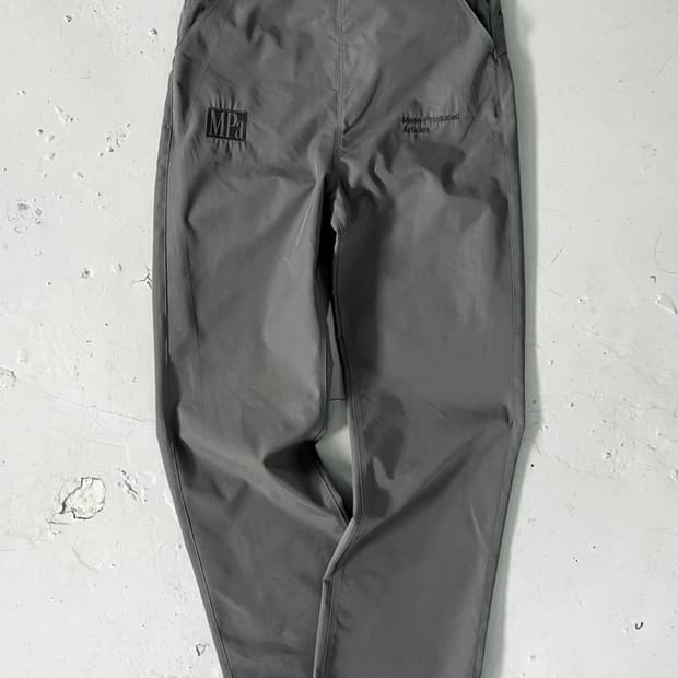 플라스틱 프로덕트 covers fly pants[L]