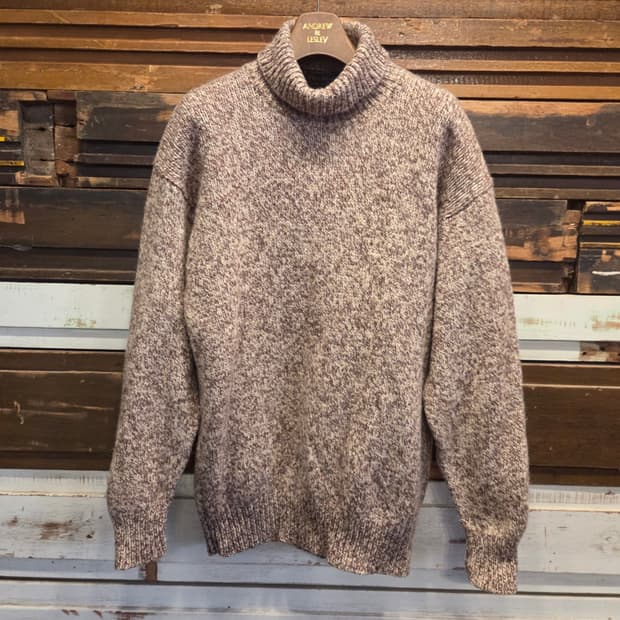 이탈리아 브랜드 콜린스 터틀넥