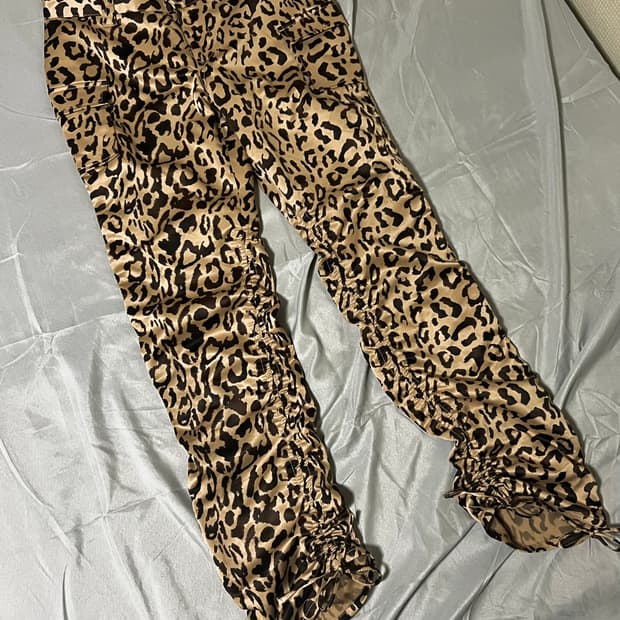 ✨vintage Tommy hilfiger leopard pants✨