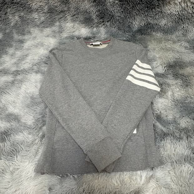 톰브라운 사선완장 맨투맨 그레이 1사이즈