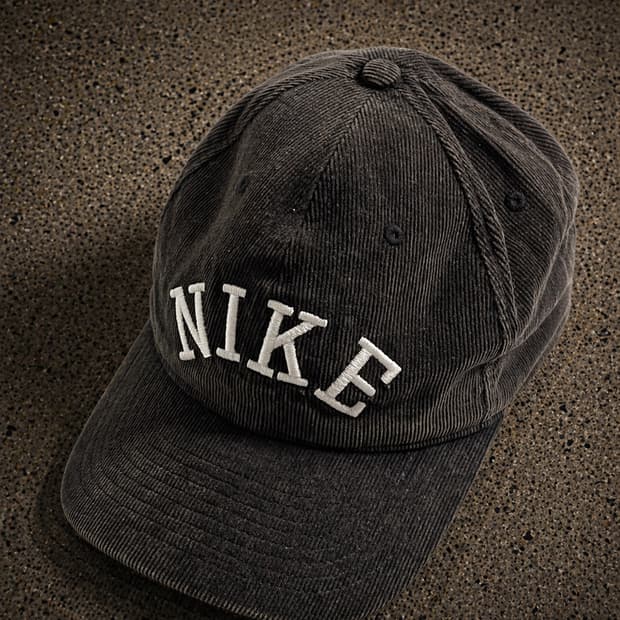 나이키 코듀로이 브라운 볼캡