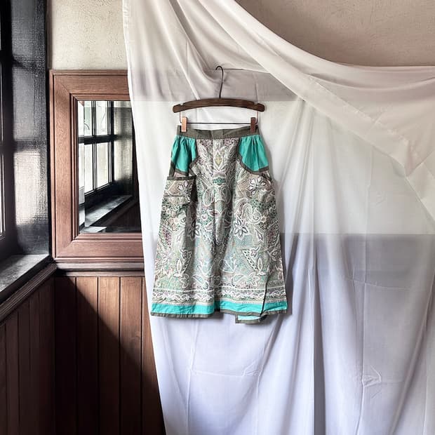 YVESSAINTLAURENT mint paisley apron