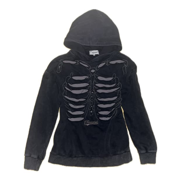 락시크 skull hodie